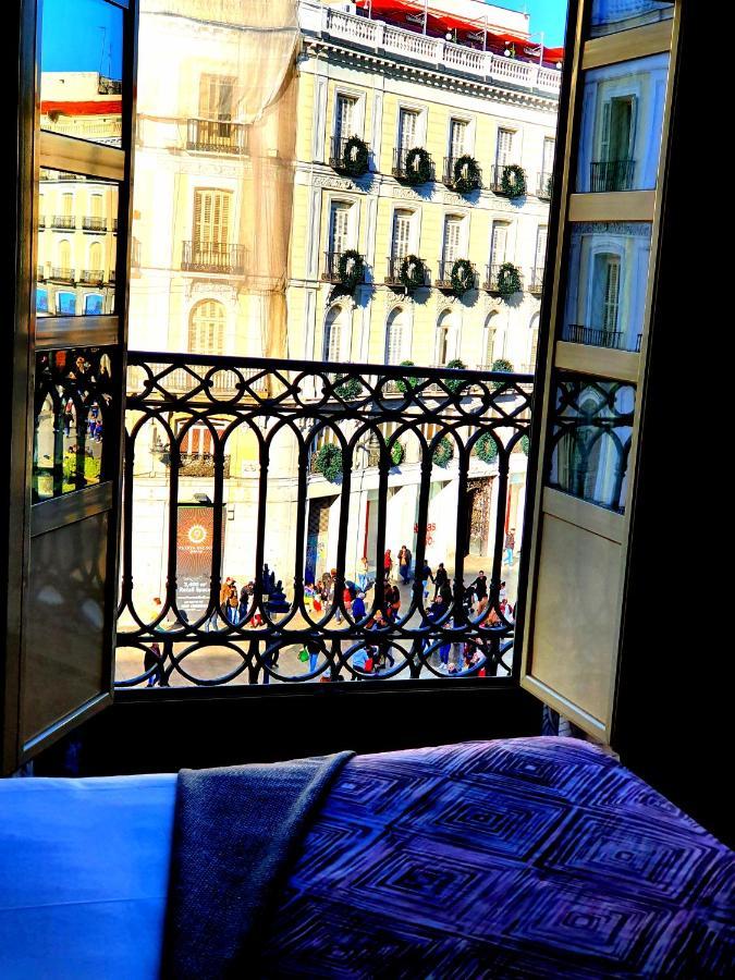 Hostal Riesco Madri Exterior foto